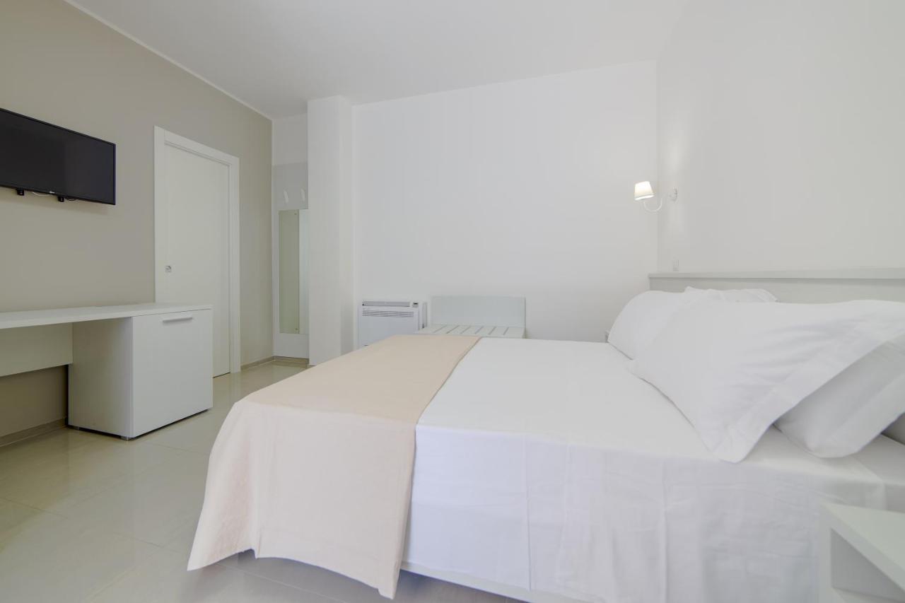 Smart Hotel Ugento Torre San Giovanni Exterior foto