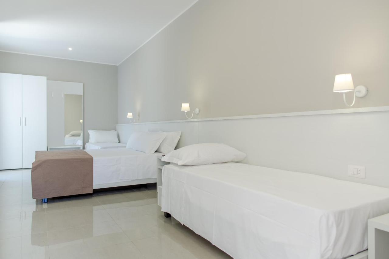 Smart Hotel Ugento Torre San Giovanni Exterior foto