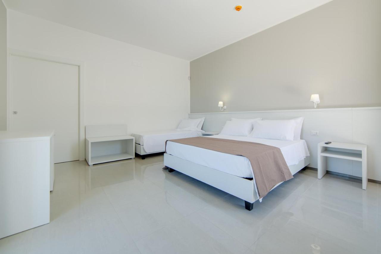 Smart Hotel Ugento Torre San Giovanni Exterior foto